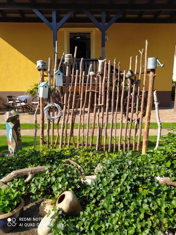 Kreativ Ferienwohnung Domizil Der Sinne Bad Liebenwerda Eksteriør bilde
